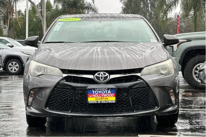 $9999 : Toyota Camry 2017 SE 4dr Sed image 9