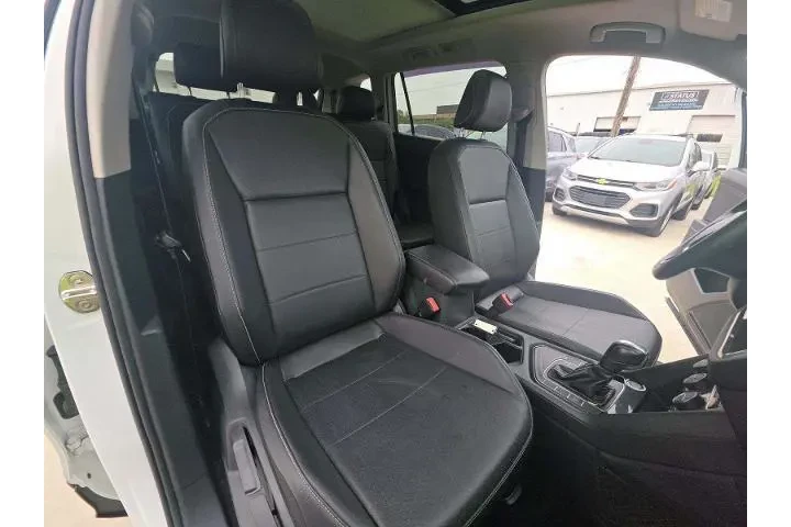 $15473 : Volkswagen Tiguan 2021 SE 4d image 6