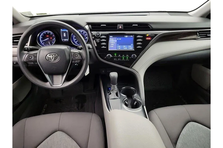 $18998 : Toyota Camry 2019 LE 4dr Sed image 9
