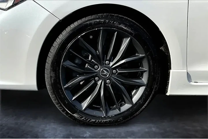 $18006 : Acura ILX 2019 4dr Sedan w/P image 9