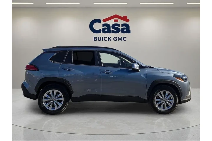 $24542 : Toyota Corolla Cross 2023 LE image 2