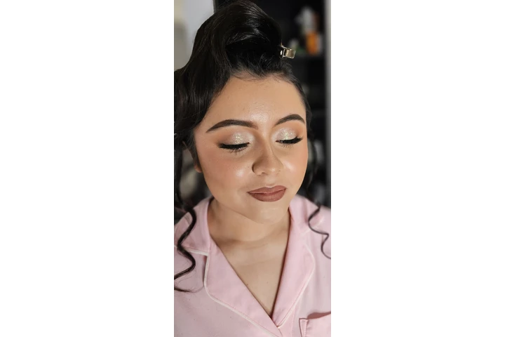 MAQUILLAJE Y PEINADO image 6