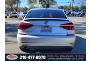 $14995 : Volkswagen Passat 2018 2.0T thumbnail