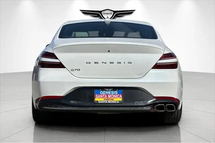 $23778 : Genesis G70 2022 2.0T 4dr Se image 5