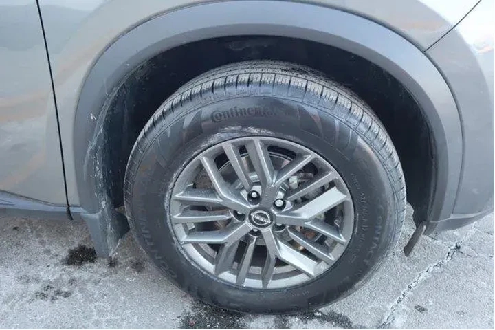 $19504 : Nissan Rogue 2023 AWD S 4dr image 10