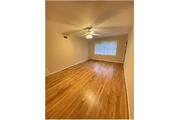 $1600 : Rental property with 2 bedro thumbnail