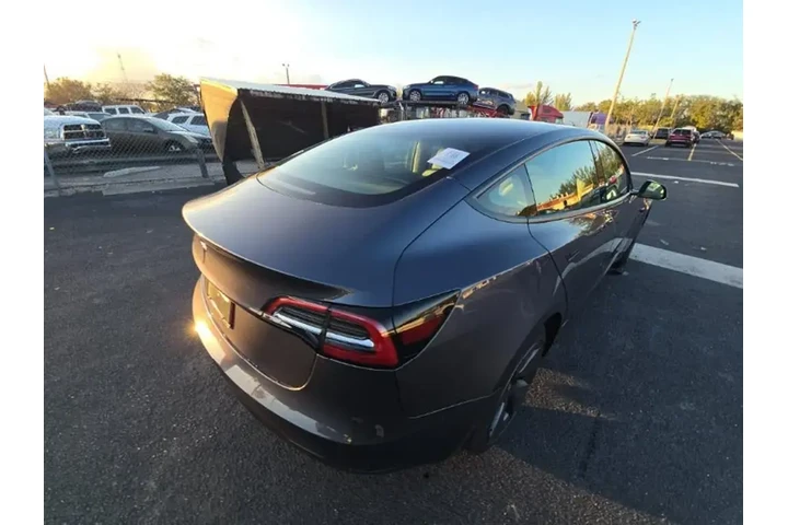 $23490 : Tesla Model 3 2023 4dr Sedan image 4