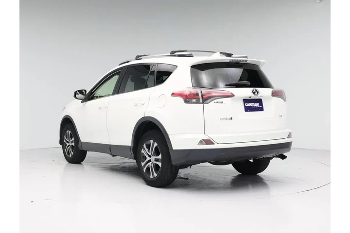 $20998 : Toyota RAV4 2017 LE 4dr SUV image 2