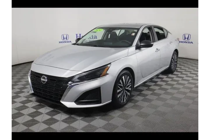 $19875 : Nissan Altima 2024 2.5 SV 4d image 3