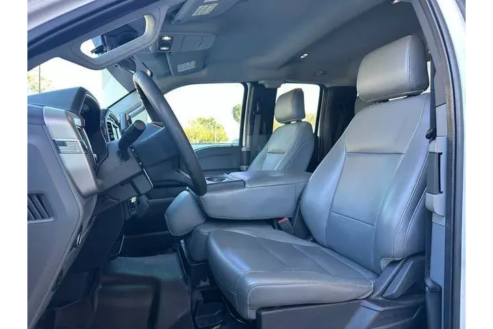 $26825 : Ford F-150 2021 4x2 XL 4dr S image 9