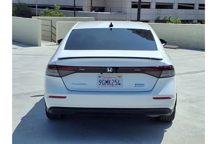 $27169 : Honda Accord Hybrid 2023 Spo image 4