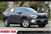 Toyota RAV4 2023 AWD XLE 4dr