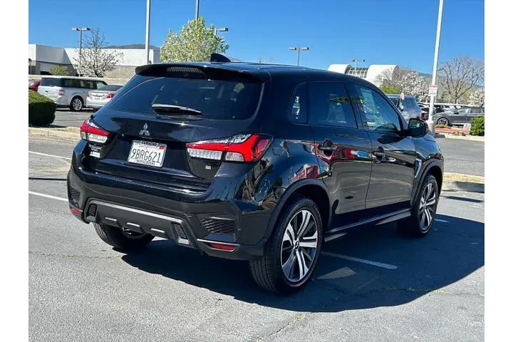 $17995 : Mitsubishi Outlander Sport 2 image 7