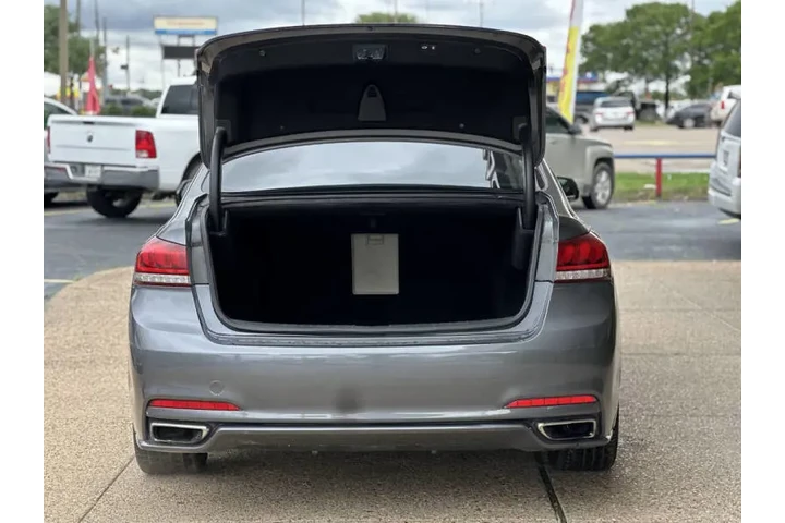 $7499 : 2015 Genesis 3.8L image 10