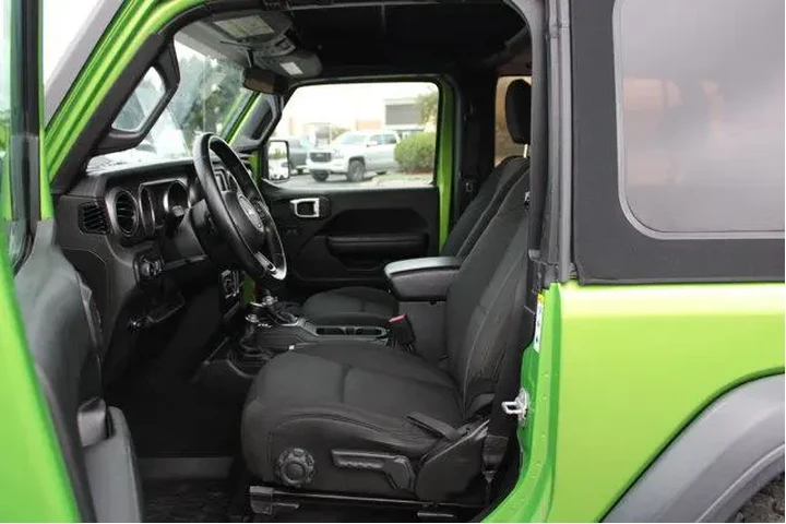 $23987 : Jeep Wrangler 2019 4x4 Sport image 9