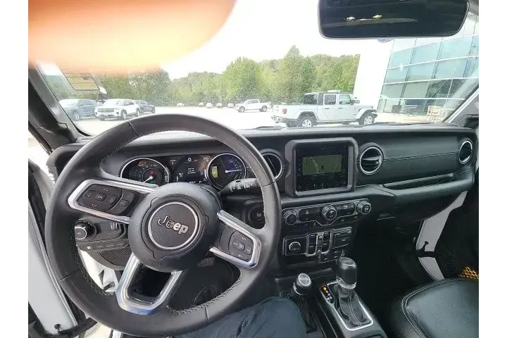 $29486 : Jeep Wrangler 2023 4x4 High image 8