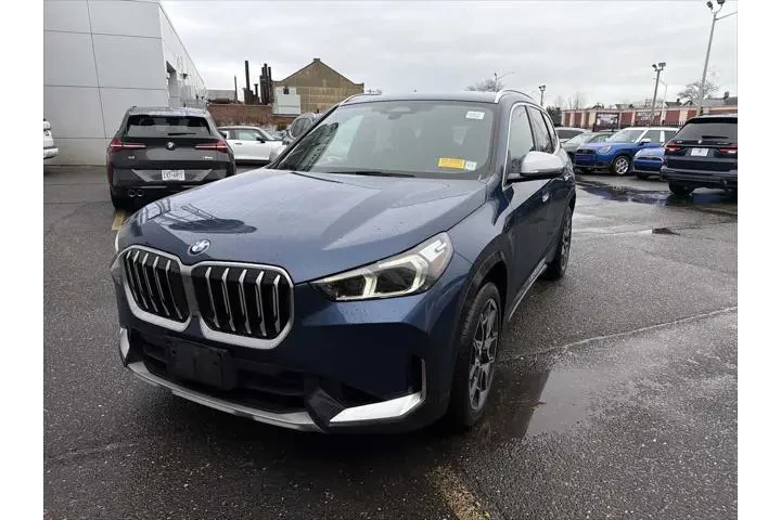 $33943 : BMW X1 2023 AWD xDrive28i 4d image 3