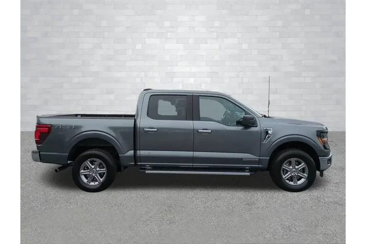 $33840 : Ford F-150 2024 4x4 XLT 4dr image 3