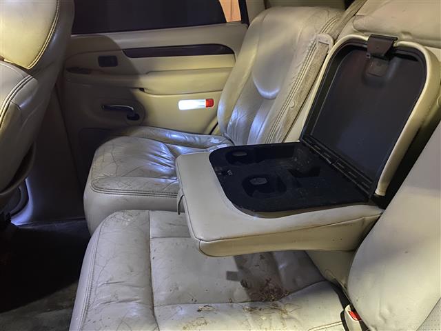 $5000 : Cadillac Escalade image 5