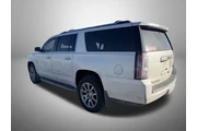$18550 : GMC Yukon XL 2015 4x4 Denali thumbnail