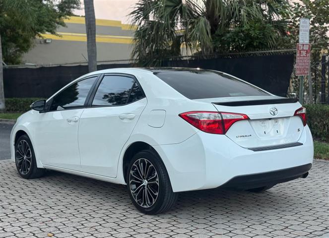 $9500 : 2015 Toyota Corolla S image 6