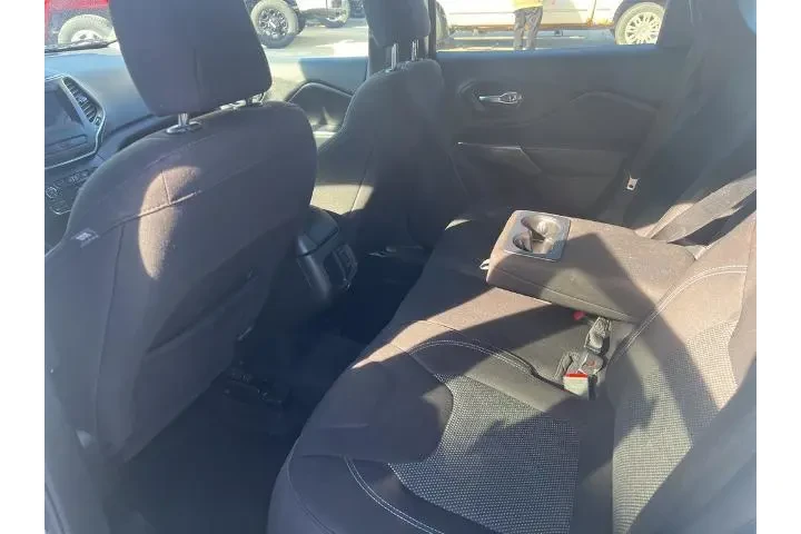 $8975 : Jeep Cherokee 2020 Latitude image 7