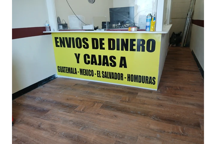 ENVIOS DE DINERO Y CAJAS image 2