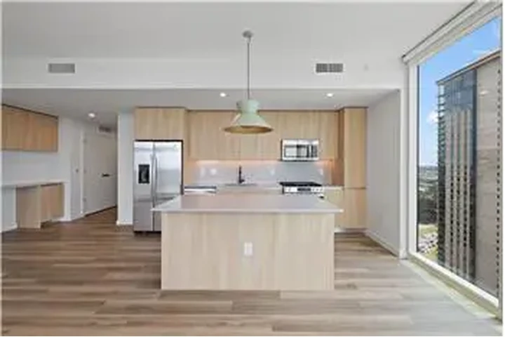 $3309 : Rental property with 1 bedro image 10