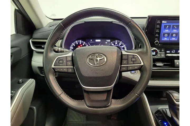 $33998 : Toyota Highlander 2022 XLE 4 image 10