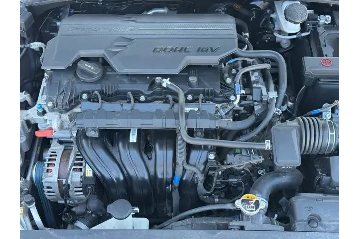 $20566 : Hyundai ELANTRA 2024 SEL 4dr image 10