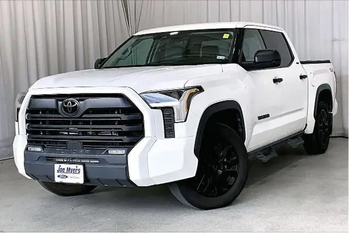 $33161 : Toyota Tundra 2022 4x2 SR5 4 image 2
