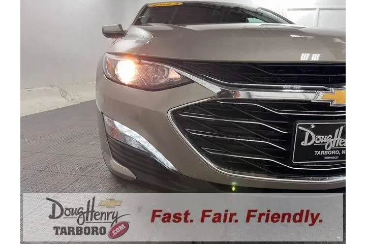 $19634 : Chevrolet Malibu 2023 LT 4dr image 10