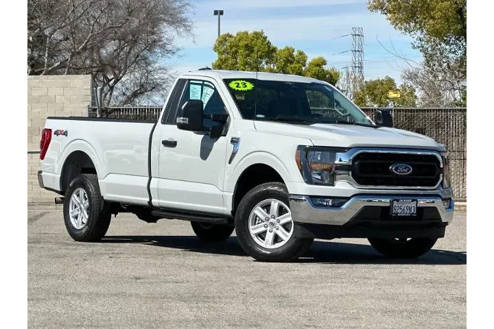 $38670 : Ford F-150 2023 4x4 XL 2dr R image 1