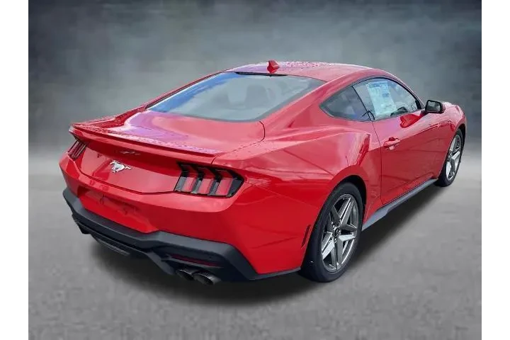 $37000 : Ford Mustang 2024 EcoBoost P image 3