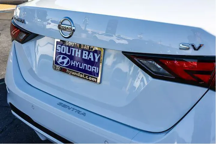 $13298 : Nissan Sentra 2022 SV 4dr Se image 7