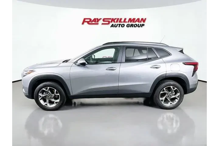 $24975 : Chevrolet Trax 2025 LT 4dr C image 4