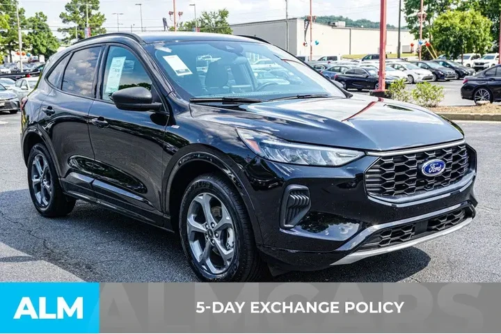 $19420 : Ford Escape 2023 AWD ST-Line image 4
