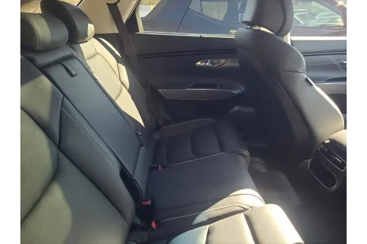 $36991 : Genesis GV70 2023 AWD 2.5T S image 9