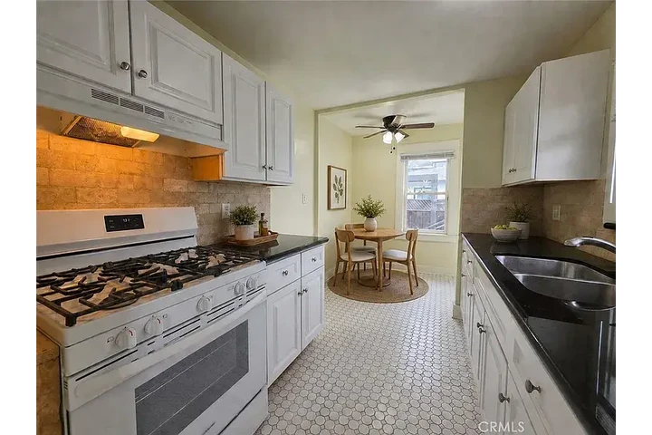 $1100 : 2226 Arlington Ave, Torrance, image 6