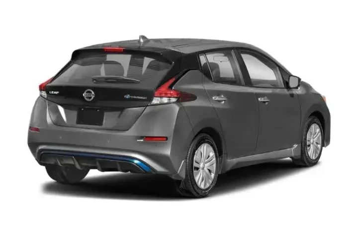 Nissan LEAF 2022 SV PLUS 4dr image 3