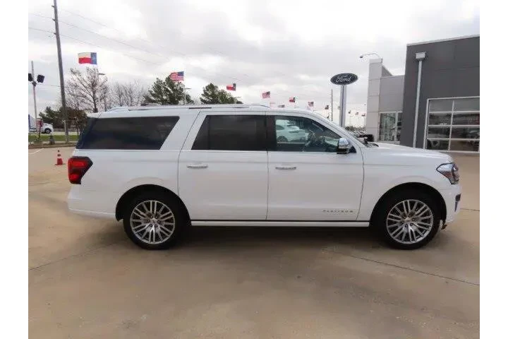 $37745 : Ford Expedition MAX 2022 4x2 image 7