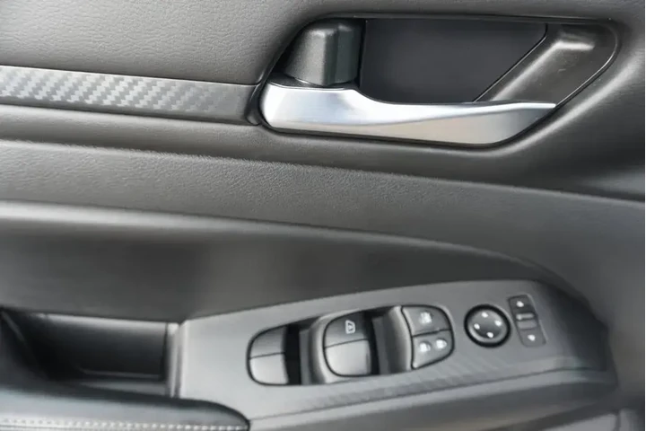 $20488 : Nissan Altima 2024 2.5 SV 4d image 9