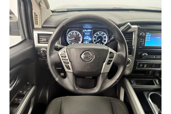 $20998 : Nissan Titan 2017 4x2 SV 4dr image 10