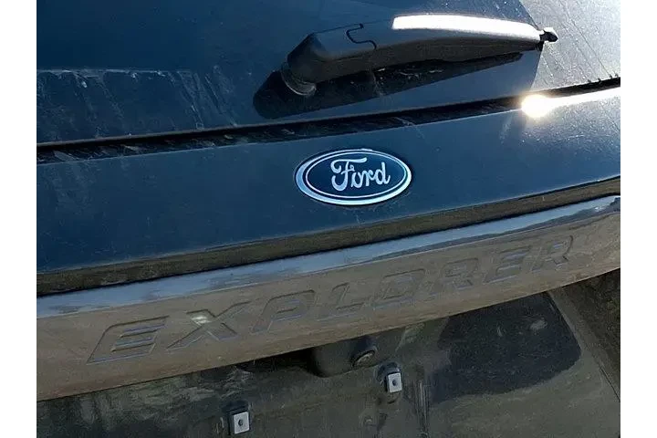 $28915 : Ford Explorer 2024 XLT 4dr S image 5