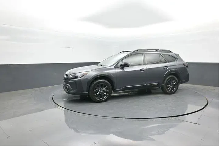 $30417 : Subaru Outback 2023 AWD Onyx image 4