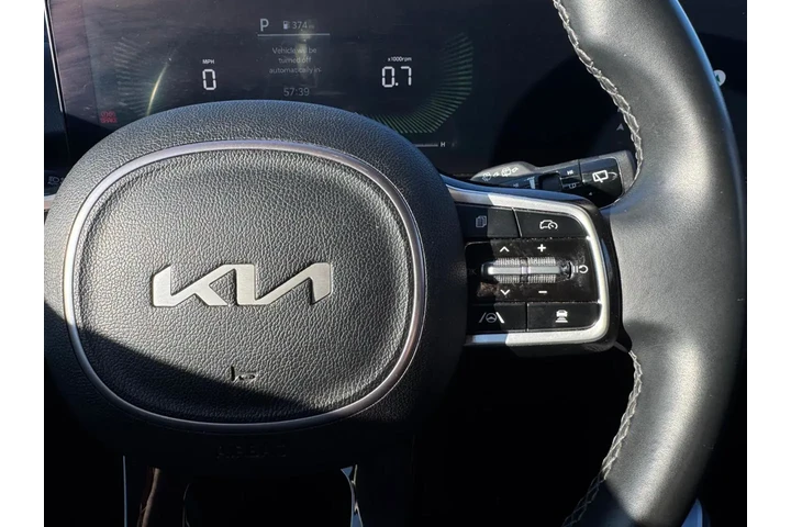 2024 Sorento S 2WD image 10