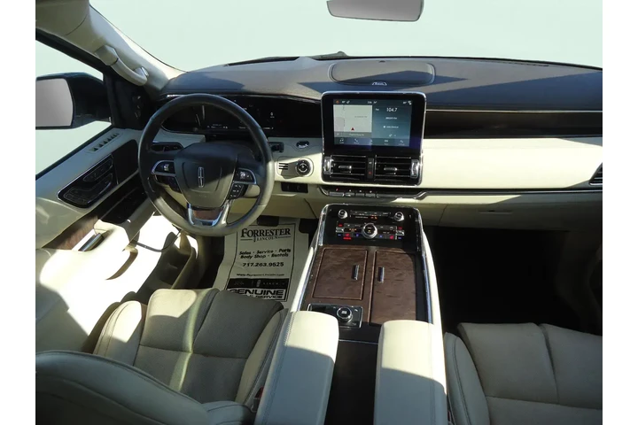 $32900 : Lincoln Navigator L 2019 4x4 image 10