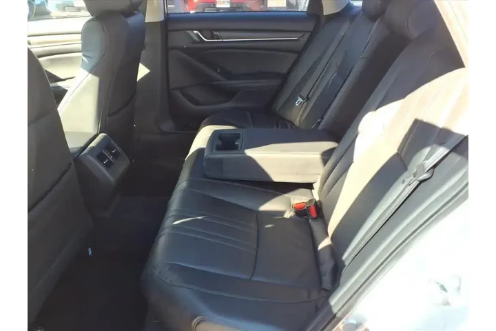 $17760 : Honda Accord Hybrid 2018 EX- image 9