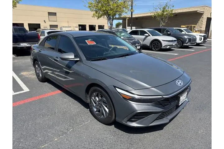 $20995 : Hyundai ELANTRA 2024 SEL 4dr image 4