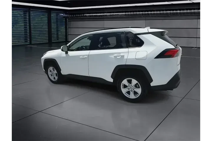 $23988 : Toyota RAV4 2019 XLE 4dr SUV image 6